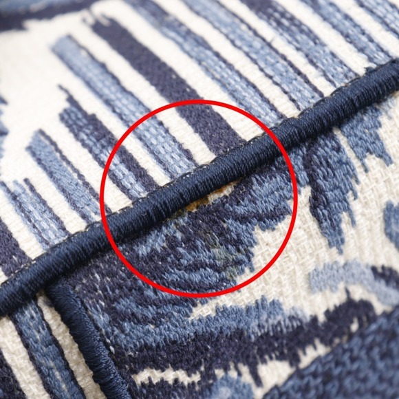 DIOR White Bag - Picture 13 of 15